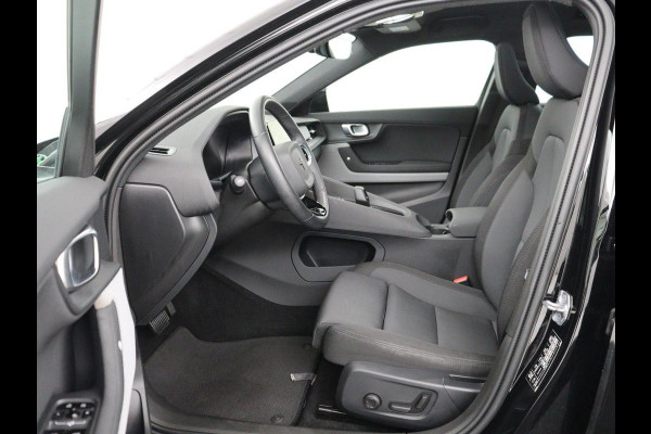 Polestar 2 Standard Range Single Motor 63kWh | SOH 89.9% | Warmtepomp | Panoramadak | Trekhaak | SOH 89.9% | Warmtepomp | Panoramadak | Trekhaak | 360 camera | Harman/Kardon | Memory | Full LED | Plus Pack