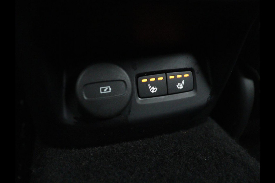 Polestar 2 Standard Range Single Motor 63kWh | SOH 89.9% | Warmtepomp | Panoramadak | Trekhaak | SOH 89.9% | Warmtepomp | Panoramadak | Trekhaak | 360 camera | Harman/Kardon | Memory | Full LED | Plus Pack