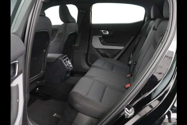 Polestar 2 Standard Range Single Motor 63kWh | SOH 89.9% | Warmtepomp | Panoramadak | Trekhaak | SOH 89.9% | Warmtepomp | Panoramadak | Trekhaak | 360 camera | Harman/Kardon | Memory | Full LED | Plus Pack
