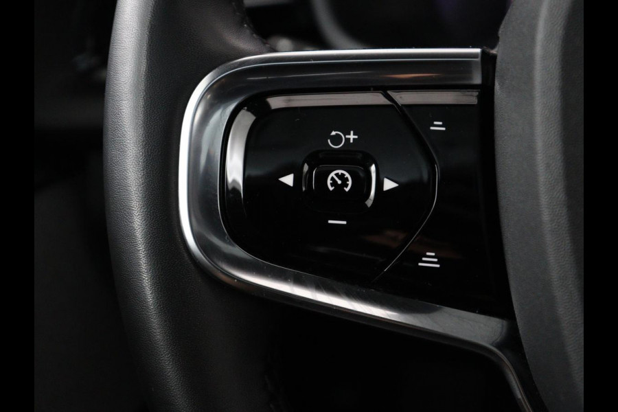 Polestar 2 Standard Range Single Motor 63kWh | SOH 89.9% | Warmtepomp | Panoramadak | Trekhaak | SOH 89.9% | Warmtepomp | Panoramadak | Trekhaak | 360 camera | Harman/Kardon | Memory | Full LED | Plus Pack