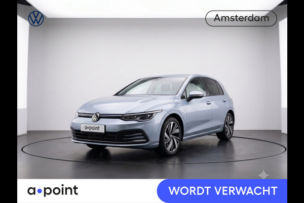 Volkswagen Golf 1.5 eHybrid Style Edition 204 pk Automaat (DSG) | Navigatie via App | Parkeersensoren (Park assist) | Achteruitrijcamera | Adaptieve cruise control | Autom. airco (3 zones) |