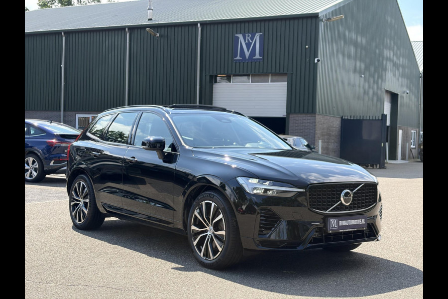 Volvo XC60 2.0 T8 Plug-in hybrid AWD Ultra Dark 12 MND. BOVAG GARANTIE | PANORAMA DAK | ACHTERUITRIJ CAMERA | BOWERS & WILKINS | MEM. SEATS | STOEL+STUUR VERWARMING |