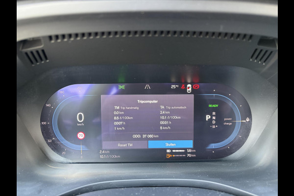 Volvo XC60 2.0 T8 Plug-in hybrid AWD Ultra Dark 12 MND. BOVAG GARANTIE | PANORAMA DAK | ACHTERUITRIJ CAMERA | BOWERS & WILKINS | MEM. SEATS | STOEL+STUUR VERWARMING |