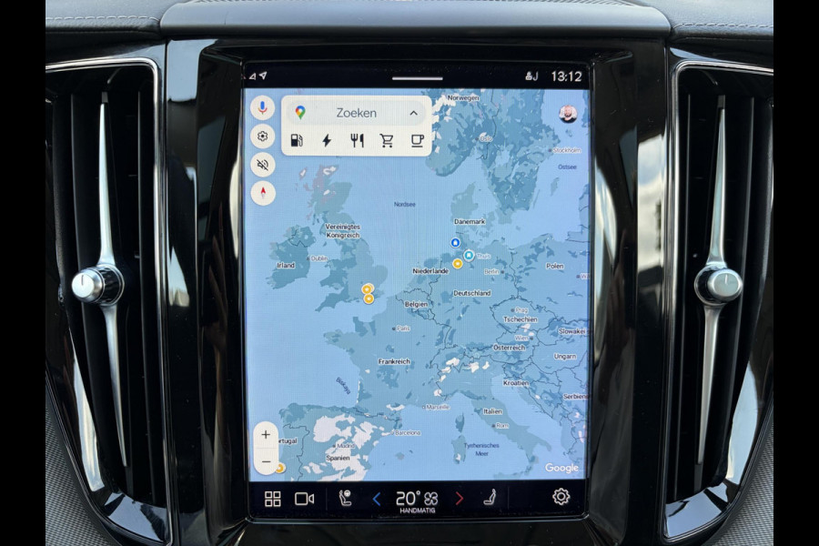 Volvo XC60 2.0 T8 Plug-in hybrid AWD Ultra Dark 12 MND. BOVAG GARANTIE | PANORAMA DAK | ACHTERUITRIJ CAMERA | BOWERS & WILKINS | MEM. SEATS | STOEL+STUUR VERWARMING |