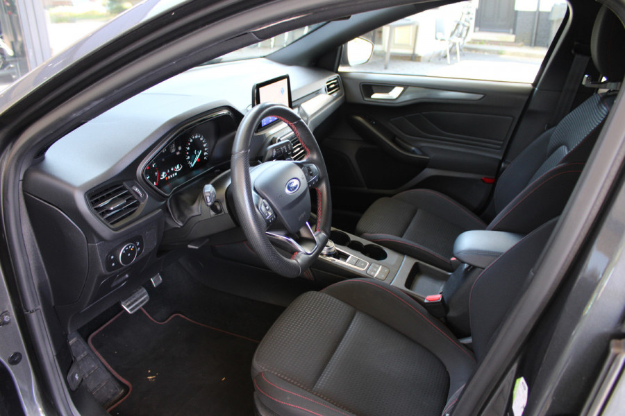 Ford Focus 1.0 EcoBoost ST Line | Trekhaak | Winterpack | Adaptieve cruise