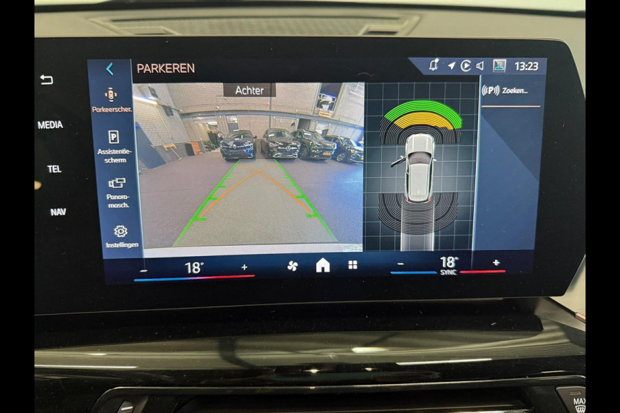 BMW iX1 eDrive20 67 kWh M Sport Edition 204pk Camera PDC Stoelverwarming Navi Hifi 18 inch M Velgen Adaptief M Onderstel