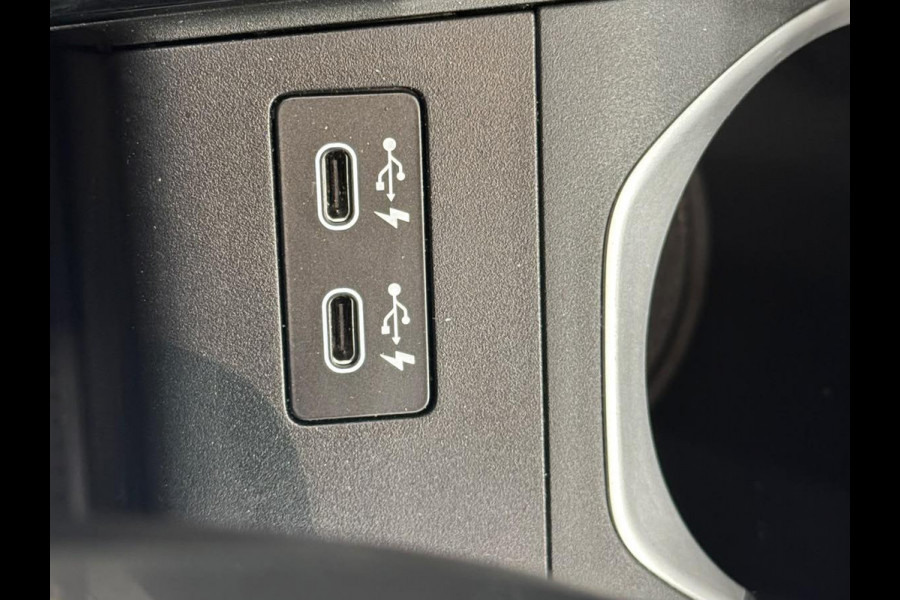 BMW iX1 eDrive20 67 kWh M Sport Edition 204pk Camera PDC Stoelverwarming Navi Hifi 18 inch M Velgen Adaptief M Onderstel