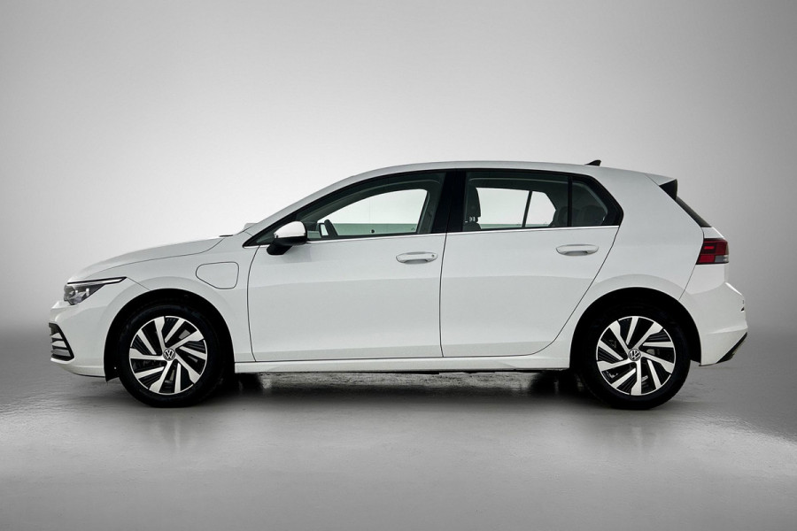 Volkswagen Golf 1.4 eHybrid Style (Goed ondH, Digitale Dash, StoelV, Stoel massage, SfeerV, Navi, Carplay, Parkeersensoren, ETc)