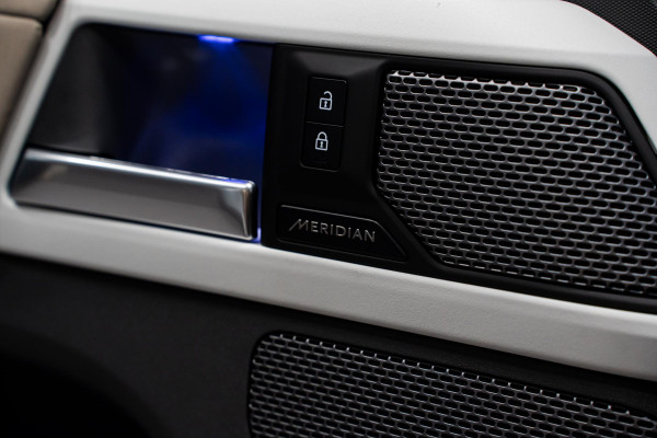 Land Rover Defender 90 3.0 D250 90 X-Dynamic SE *Meridian / HUD / Memory / Keyless / Surround-view / Matrix-LED*