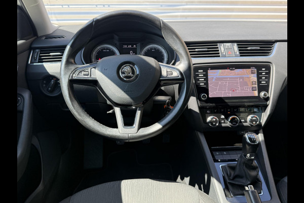Škoda Octavia Combi 1.4 TSI Greentech Style Business 1e Eigenaar|Trekhaak|Cruise|Carplay|Stoelverw|PDC V+A|Navi|Clima|APK tot 03-2027