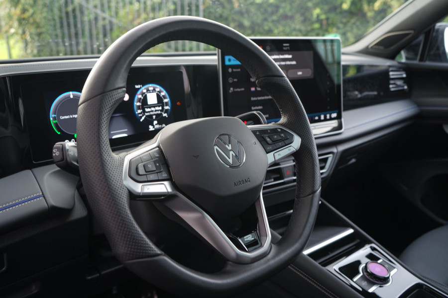 Volkswagen Tiguan 1.5 eHybrid R-Line / Stoelen met Massage & Koeling/ Panoramadak/ 200kW (272PK)