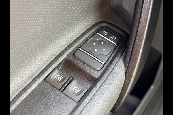 Mercedes-Benz eCitan 112 51kWh L2 284 WLTP 98% (SOH) Camera MBUX Trekhaak 75kW Snelladen Apple Carplay Cruise Control