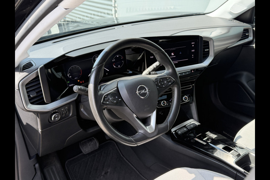 Opel Mokka BWJ 2021 | 1.2T 131PK Elegance AUTOMAAT | CLIMA | STOELVERW | DIGI DASH | CAMERA A | CARPLAY | NAVI | PDC 2X | CRUISE |