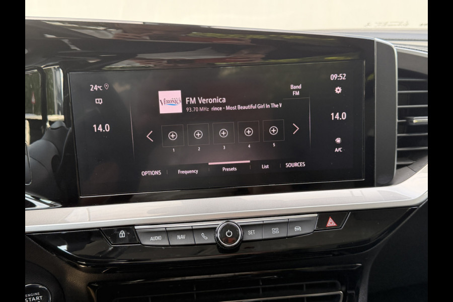 Opel Mokka BWJ 2021 | 1.2T 131PK Elegance AUTOMAAT | CLIMA | STOELVERW | DIGI DASH | CAMERA A | CARPLAY | NAVI | PDC 2X | CRUISE |