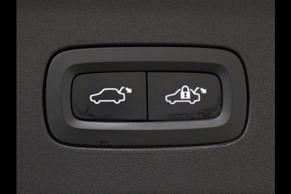 Polestar 2 Long Range Single Motor 78 kWh | SOH 92.0% | Trekhaak | Plus Pack | Panoramadak | | SOH 92.0% | Trekhaak | Plus Pack | Panoramadak | Harman/Kardon | Stuur/stoel verwarming | 20'' | Camera