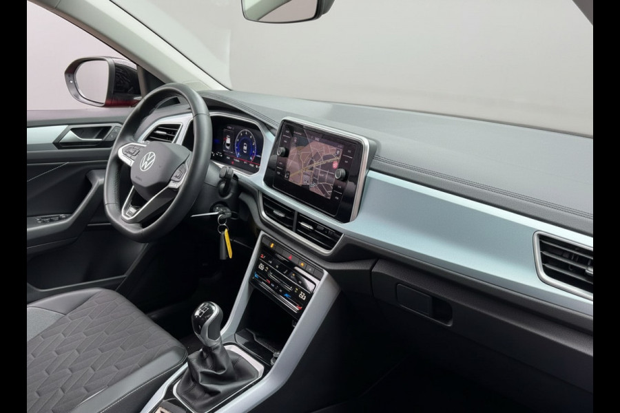Volkswagen T-Roc TSI 115PK LIFE GOAL EDITION VIRTUAL/NAVI/ACC/STOELVERW. fabrieksgarantie