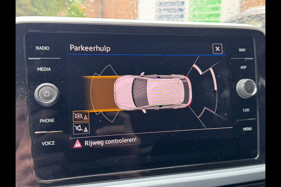 Volkswagen T-Roc TSI 115PK LIFE GOAL EDITION VIRTUAL/NAVI/ACC/STOELVERW. fabrieksgarantie