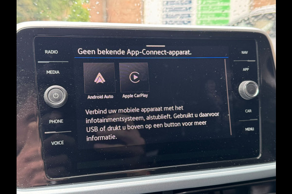 Volkswagen T-Roc TSI 115PK LIFE GOAL EDITION VIRTUAL/NAVI/ACC/STOELVERW. fabrieksgarantie