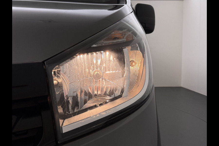 Renault Trafic 1.6dCi T29 L2H1 3-Persoons Trekhaak Euro 6 Navi Airco Cruise Control Bluetooth Pdc Comfort Regen-Lichtsensor Betonplex Vloer Lat om Lat Wandbetimmering Schuifdeur 2.000KG Trekgewicht Origineel Nederlandse Auto