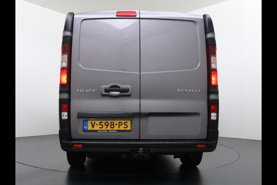 Renault Trafic 1.6dCi T29 L2H1 3-Persoons Trekhaak Euro 6 Navi Airco Cruise Control Bluetooth Pdc Comfort Regen-Lichtsensor Betonplex Vloer Lat om Lat Wandbetimmering Schuifdeur 2.000KG Trekgewicht Origineel Nederlandse Auto