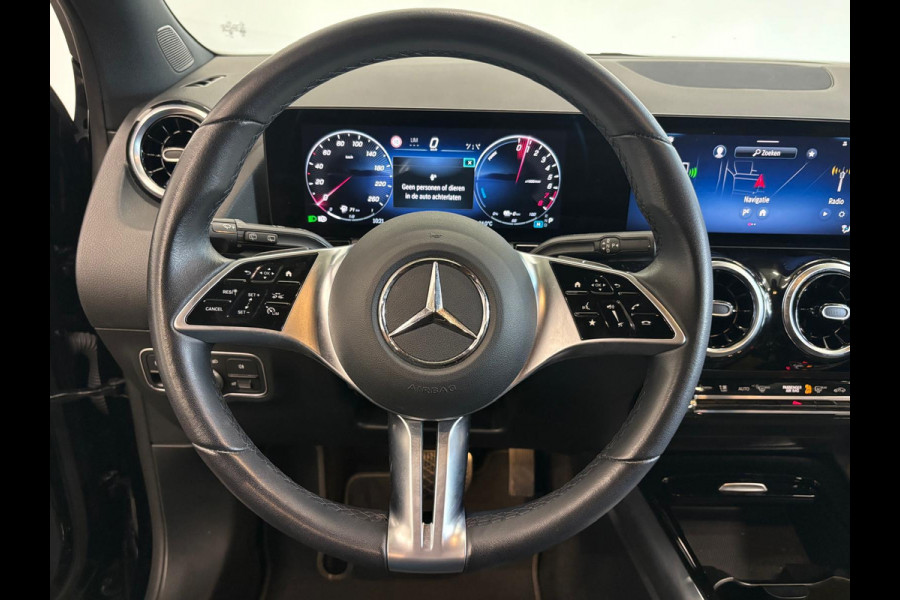 Mercedes-Benz GLA 250 e DCT-8 Aut. Business Solution PDC VA + Camera Navi Stoelverwarming Elektrische Klep LED Privacy Glass 11 kW laden
