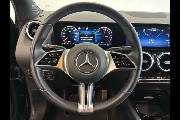 Mercedes-Benz GLA 250 e DCT-8 Aut. Business Solution PDC VA + Camera Navi Stoelverwarming Elektrische Klep LED Privacy Glass 11 kW laden