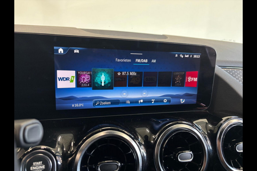 Mercedes-Benz GLA 250 e DCT-8 Aut. Business Solution PDC VA + Camera Navi Stoelverwarming Elektrische Klep LED Privacy Glass 11 kW laden