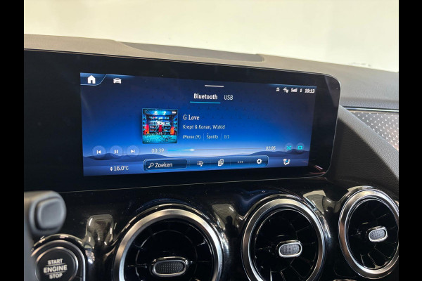 Mercedes-Benz GLA 250 e DCT-8 Aut. Business Solution PDC VA + Camera Navi Stoelverwarming Elektrische Klep LED Privacy Glass 11 kW laden
