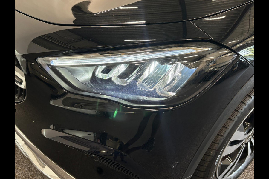 Mercedes-Benz GLA 250 e DCT-8 Aut. Business Solution PDC VA + Camera Navi Stoelverwarming Elektrische Klep LED Privacy Glass 11 kW laden