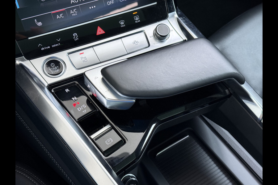 Audi e-tron 55 408PK Quattro Advanced Edition Plus 95kWh SOH 92% Panoramadak Adap.Cruise Camera Leder+Verwarmd Navi Apple Carplay Android Au Elek.Achterklep Privacy Glas Lmv 20" Led Pdc Elek.Stoelen+Memory DAB Origineel Nederlandse Auto