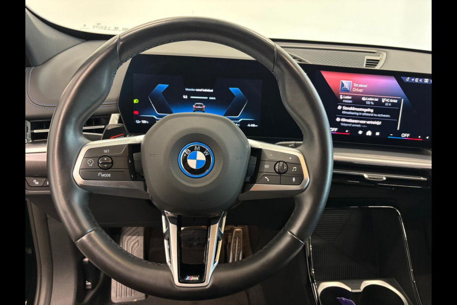 BMW iX1 eDrive20 67 kWh M Sport Edition 204pk Camera PDC Stoelverwarming Navi Hifi 18 inch M Velgen Adaptief M Onderstel