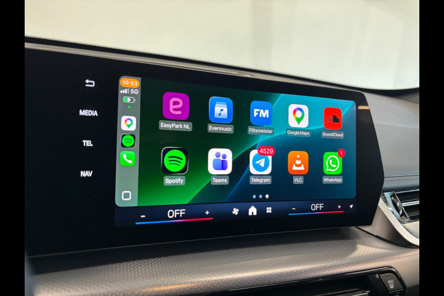 BMW iX1 eDrive20 67 kWh M Sport Edition 204pk Camera PDC Stoelverwarming Navi Hifi 18 inch M Velgen Adaptief M Onderstel