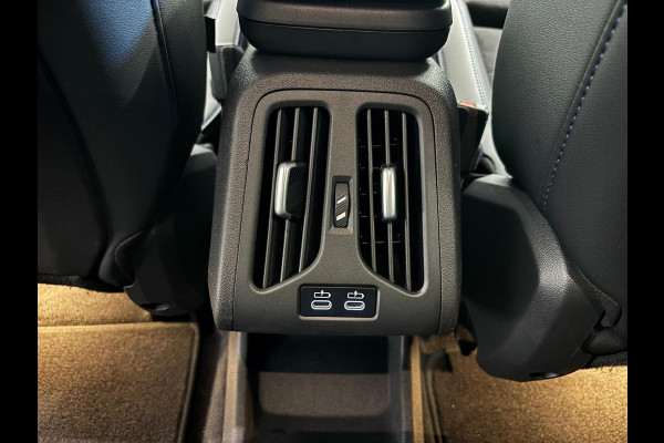 BMW iX1 eDrive20 67 kWh M Sport Edition 204pk Camera PDC Stoelverwarming Navi Hifi 18 inch M Velgen Adaptief M Onderstel