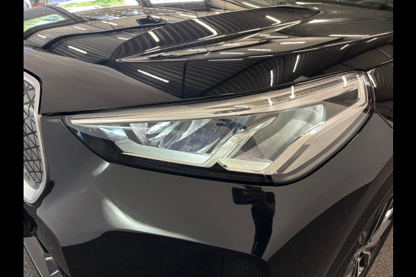 BMW iX1 eDrive20 67 kWh M Sport Edition 204pk Camera PDC Stoelverwarming Navi Hifi 18 inch M Velgen Adaptief M Onderstel