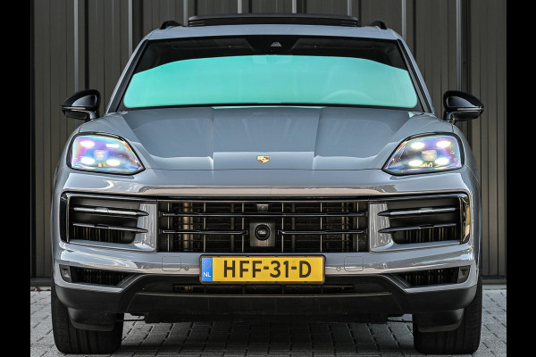 Porsche Cayenne 3.0 E-Hybrid | Panoramadak | Achterasbesturing | 18 Wegs Memory Seats | 360 Camera | Soft Close | Ambiente Verlichting | Stuurverwarming |
