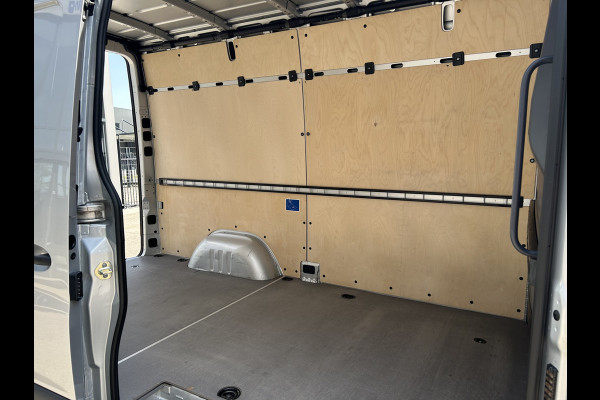 Mercedes-Benz Sprinter 317 CDI L2 H2 MBUX / Carplay navigatie / Cruise control / Airco / 270 Graden achterdeuren