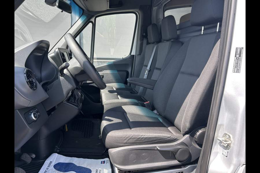 Mercedes-Benz Sprinter 317 CDI L2 H2 MBUX / Carplay navigatie / Cruise control / Airco / 270 Graden achterdeuren