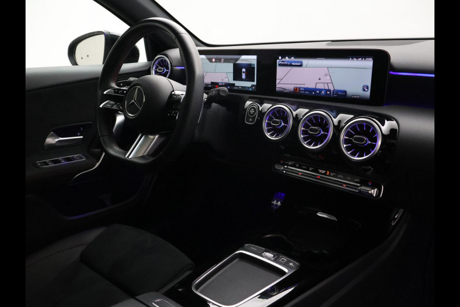 Mercedes-Benz A-Klasse 180 STAR EDITION AMG LINE LIMITED + PANORAMA | SFEERVERLICHTING | 19 INCH LMV | CAMERA