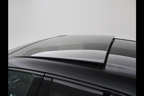 Mercedes-Benz A-Klasse 180 STAR EDITION AMG LINE LIMITED + PANORAMA | SFEERVERLICHTING | 19 INCH LMV | CAMERA