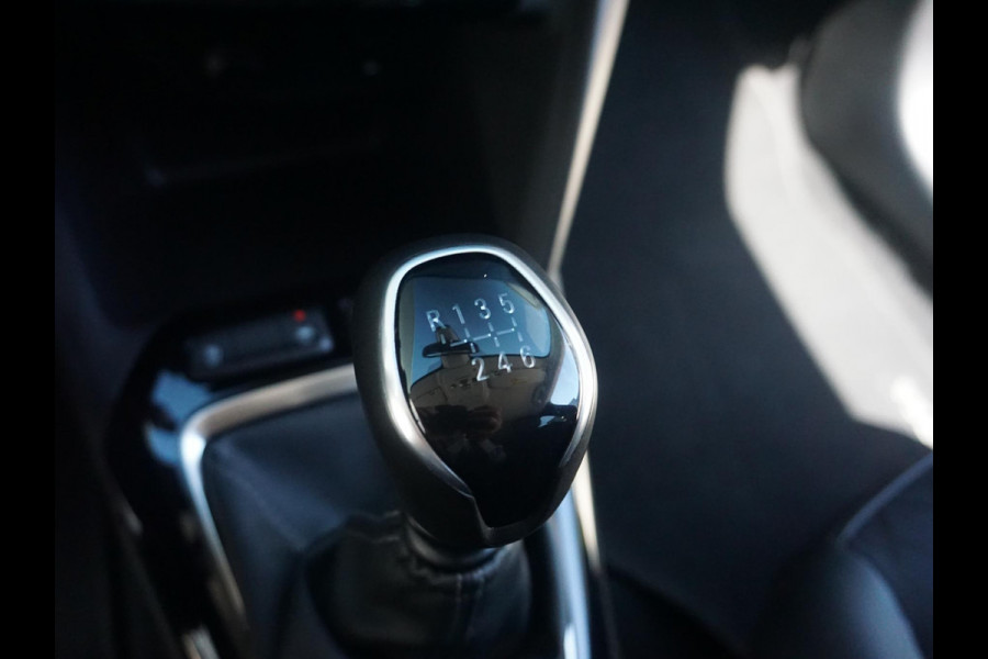 Opel Corsa 1.2 Turbo Elegance Winterpakket | Carplay | Climate Contr.