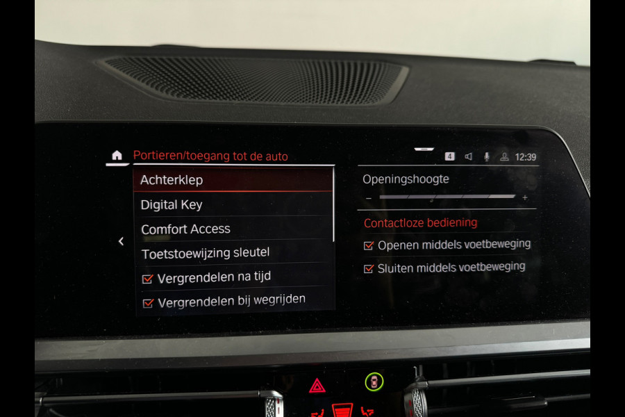 BMW 3 Serie Touring 330e xDrive High Ex M Sport Laser|Trekhaak