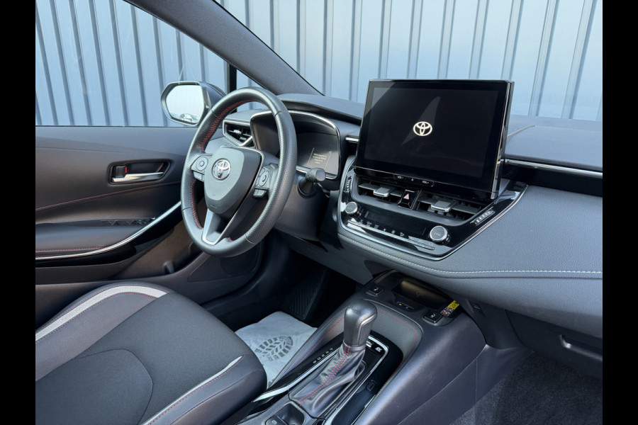 Toyota Corolla Hybrid 140 GR Sport / Bi tone | Schuif-/ kantel dak | Rijklaar!!
