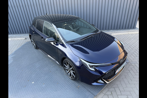 Toyota Corolla Hybrid 140 GR Sport / Bi tone | Schuif-/ kantel dak | Rijklaar!!
