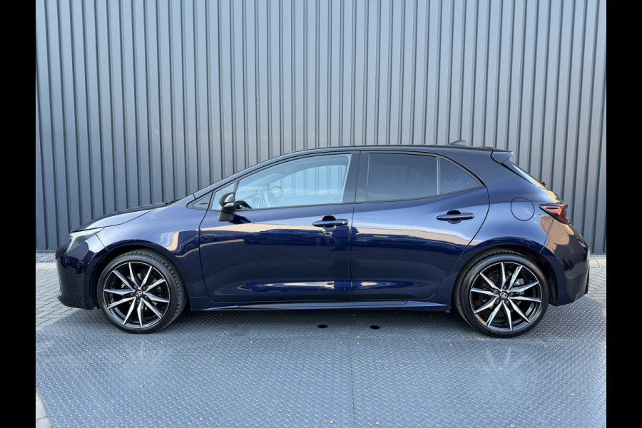 Toyota Corolla Hybrid 140 GR Sport / Bi tone | Schuif-/ kantel dak | Rijklaar!!