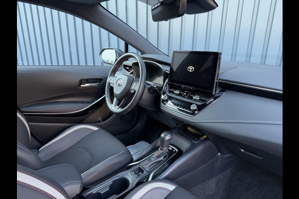 Toyota Corolla Hybrid 140 GR Sport / Bi tone | Schuif-/ kantel dak | Rijklaar!!
