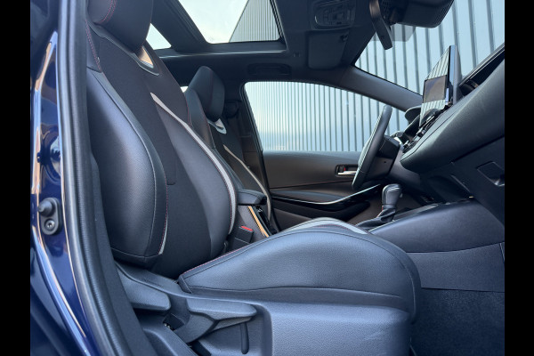 Toyota Corolla Hybrid 140 GR Sport / Bi tone | Schuif-/ kantel dak | Rijklaar!!