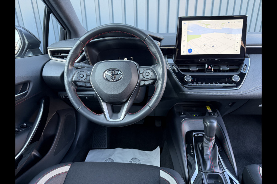 Toyota Corolla Hybrid 140 GR Sport / Bi tone | Schuif-/ kantel dak | Rijklaar!!