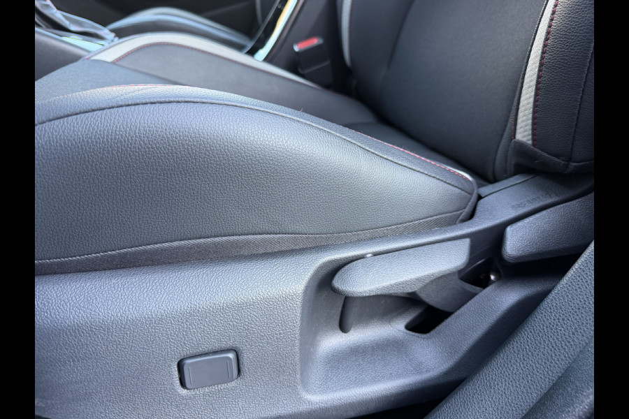 Toyota Corolla Hybrid 140 GR Sport / Bi tone | Schuif-/ kantel dak | Rijklaar!!