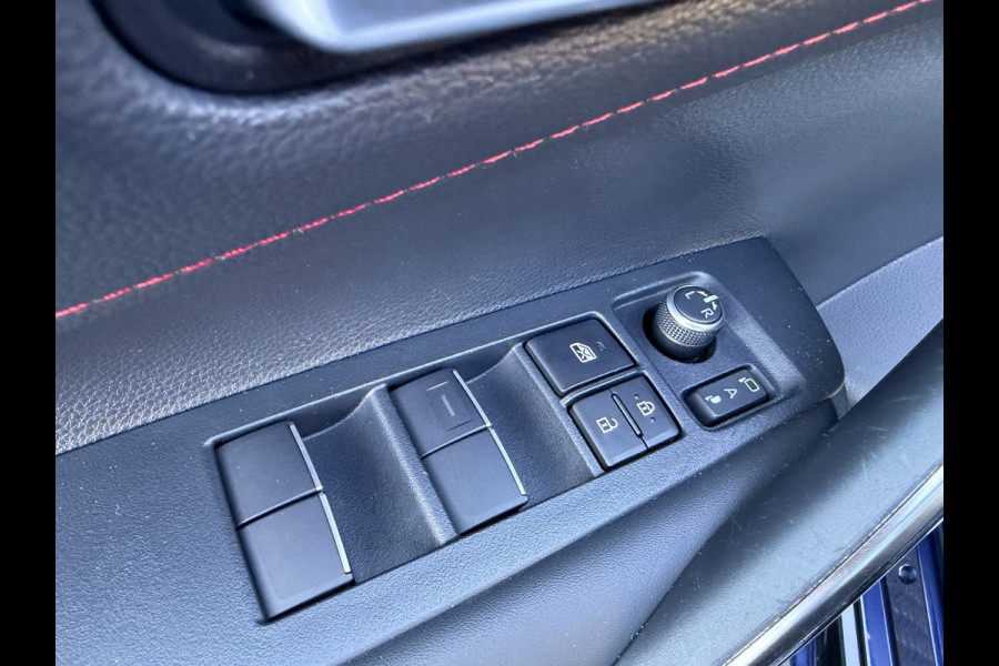 Toyota Corolla Hybrid 140 GR Sport / Bi tone | Schuif-/ kantel dak | Rijklaar!!