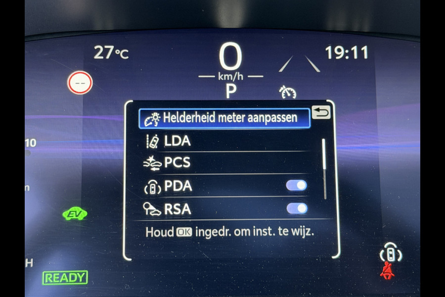 Toyota Corolla Hybrid 140 GR Sport / Bi tone | Schuif-/ kantel dak | Rijklaar!!